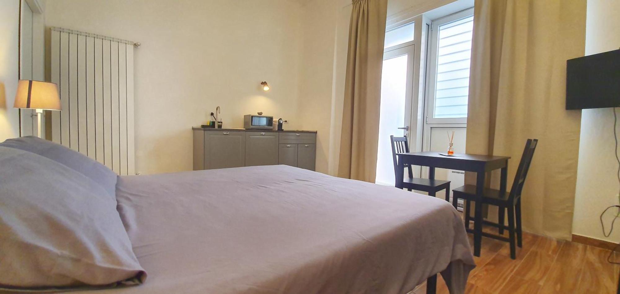 La Ca' Di Sogn Aparthotel Павия Стая снимка